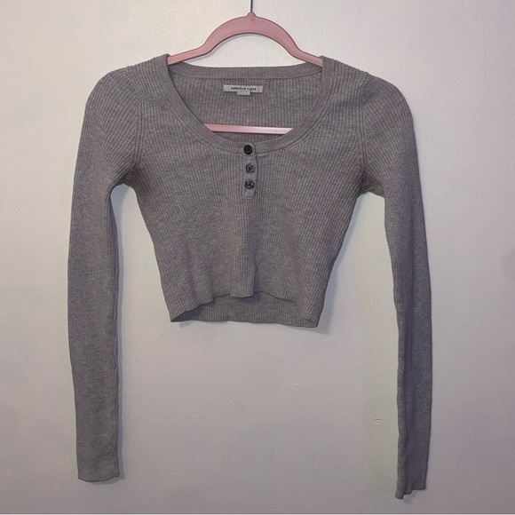 American Eagle Outfitters Tops - AMERICAN EAGLE GRAY LONG SLEEVE